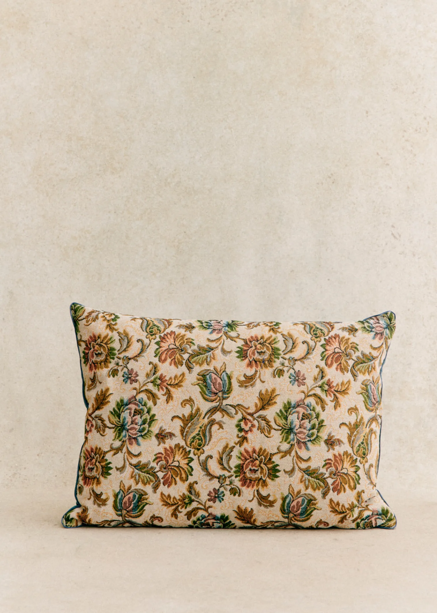 Sezane Coussin Vintage - Très Grand Modèle- La Sélection Vintage | Les Tissus