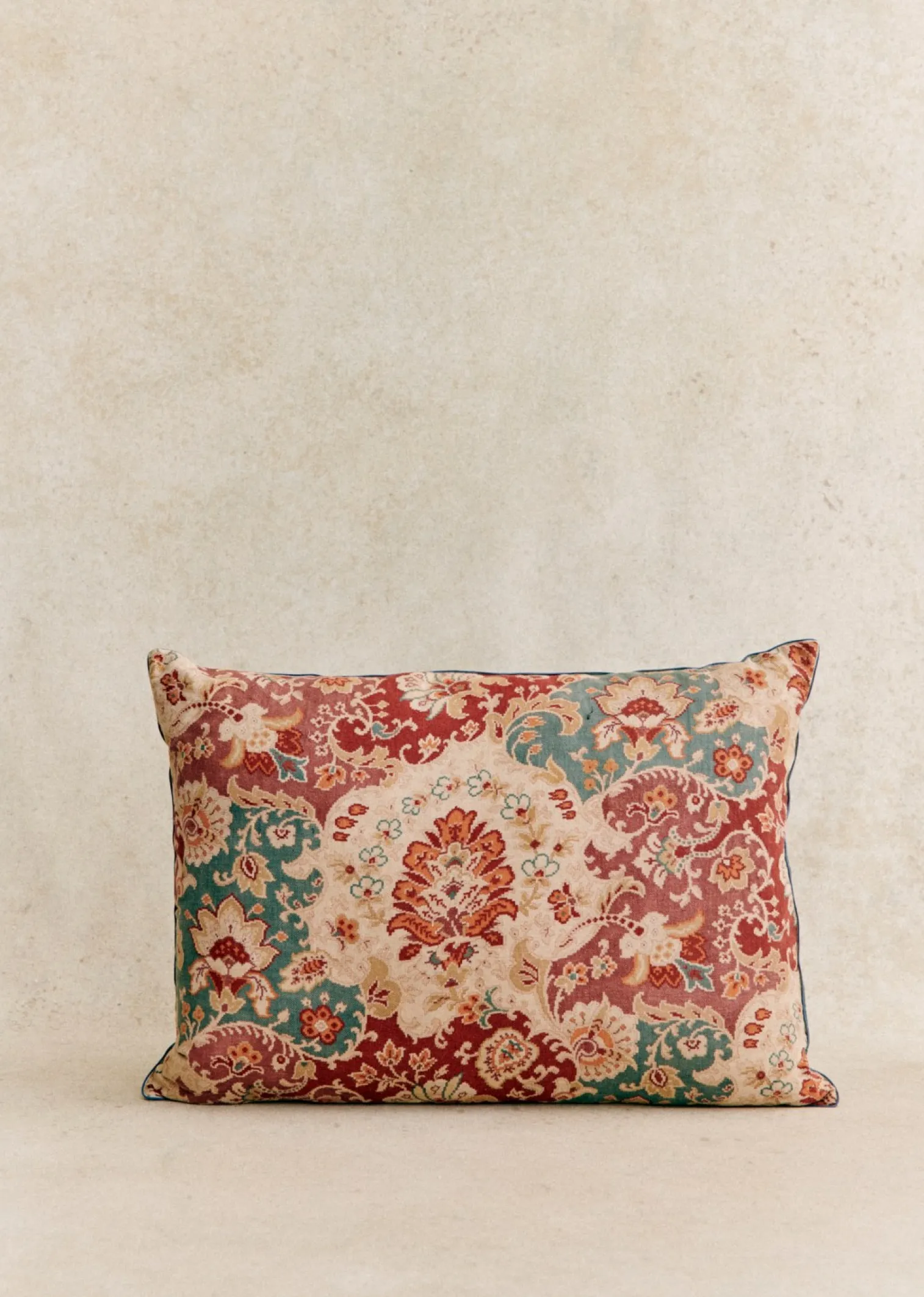 Sezane Coussin Vintage - Très Grand Modèle- La Sélection Vintage | Les Tissus