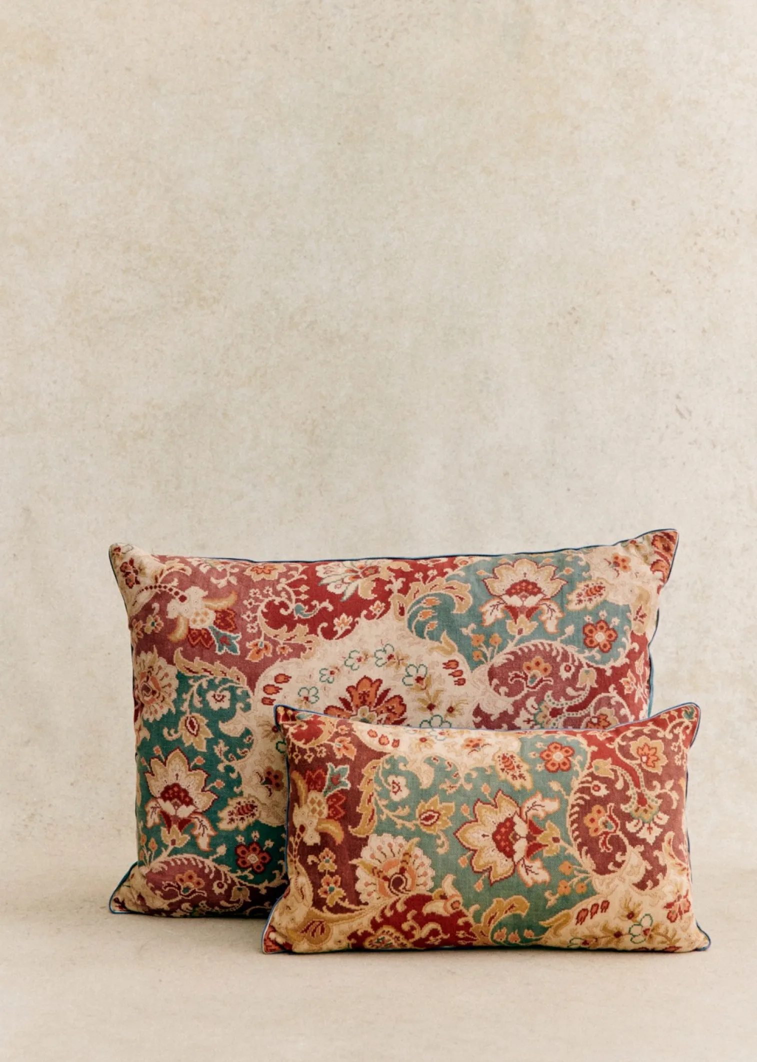 Sezane Coussin Vintage - Très Grand Modèle- La Sélection Vintage | Les Tissus