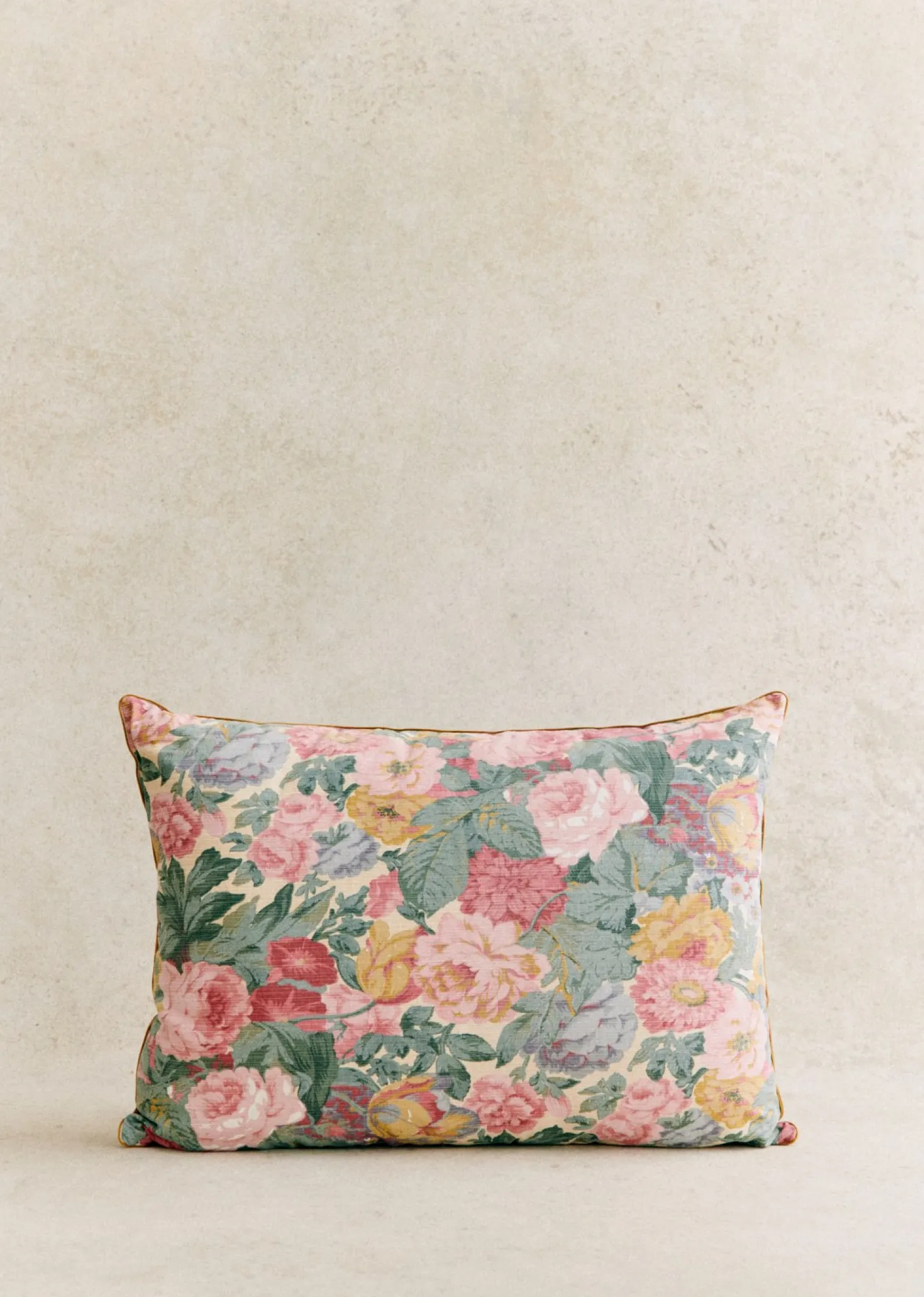 Sezane Coussin Vintage - Très Grand Modèle- La Sélection Vintage | Les Tissus