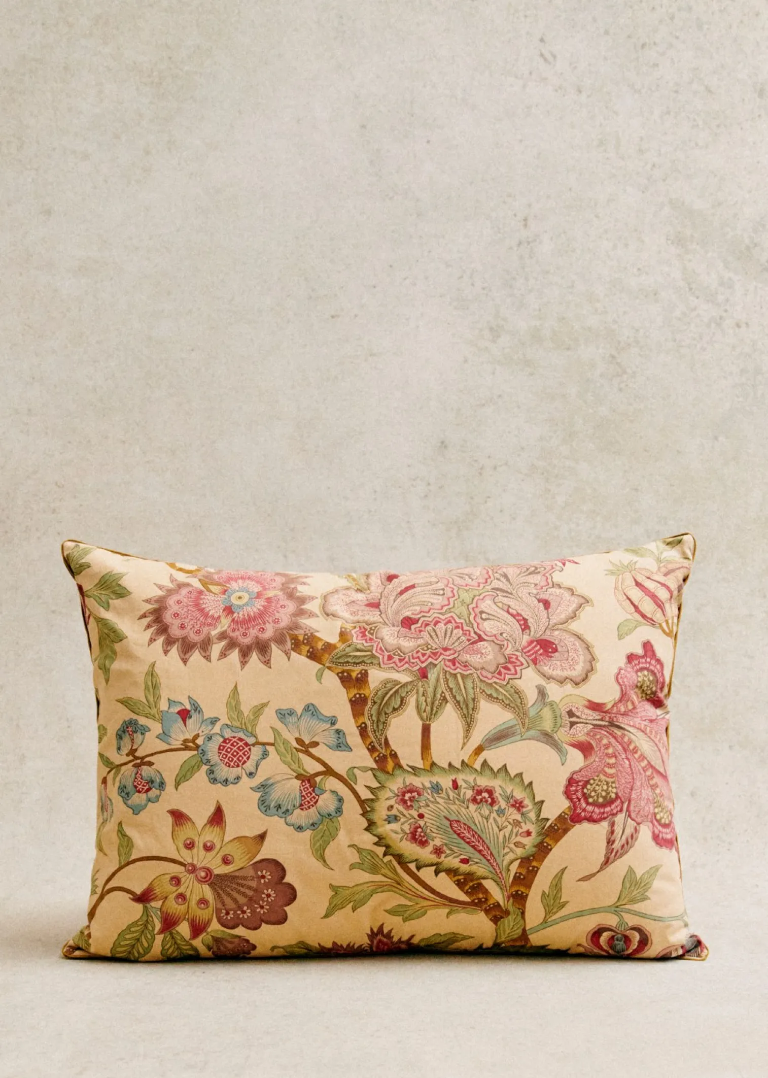 Sezane Coussin Vintage - Très Grand Modèle- La Sélection Vintage | Les Tissus