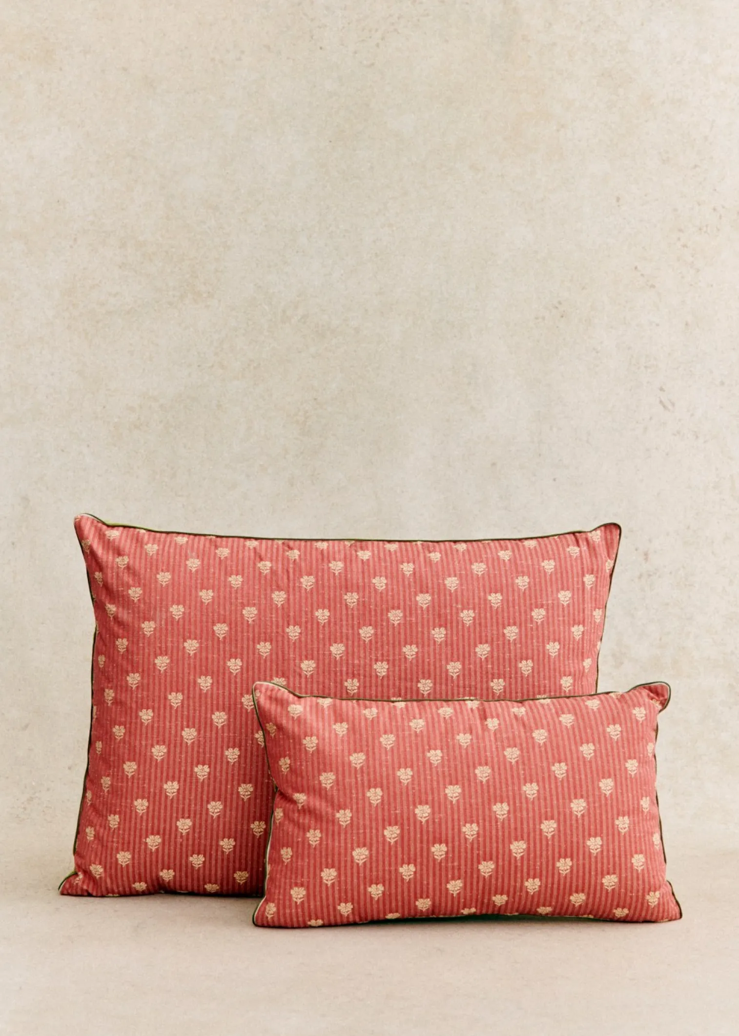 Sezane Coussin Vintage - Très Grand Modèle- La Sélection Vintage | Les Tissus