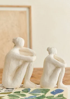 Sezane Sculpture Guénolée Courcoux - Femme Dans Ses Pensées Petit Modèle- Les Invités