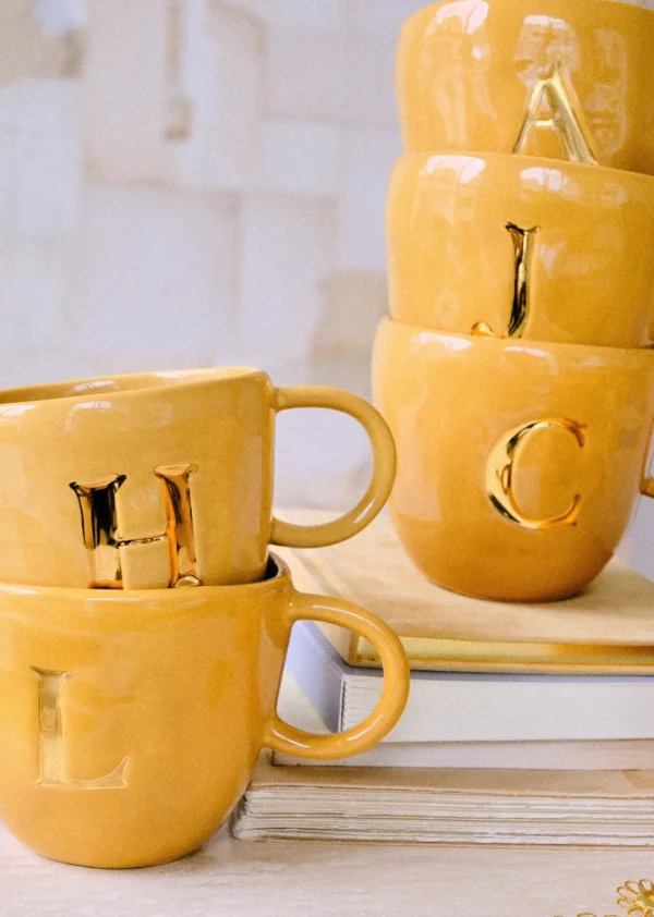 Sezane Sézane Maison - Mug Appolline Ocre- Lifestyle